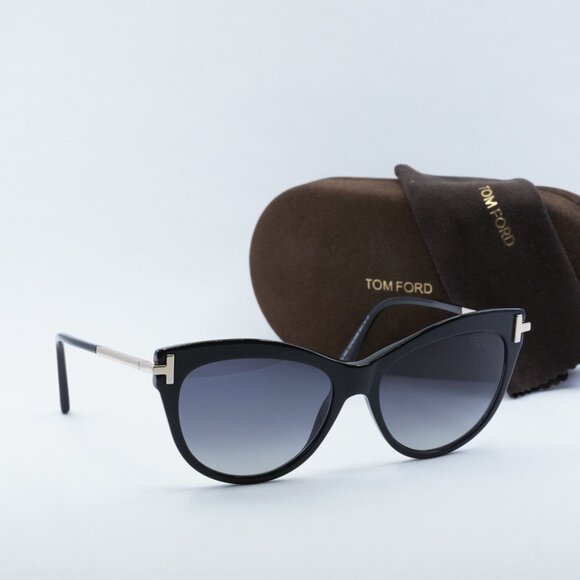 Tom Ford Kira FT0821 01D Sunglasses Black/Gold Cat Eye Frame, Polarized Lenses main image 10